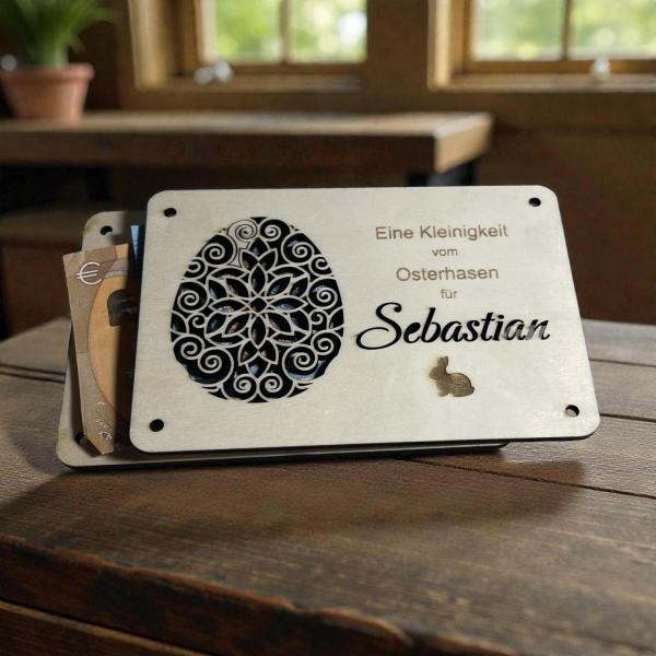 Holzkarte zu Ostern: Stilvolle Geldgeschenke personalisiert mit Namen – Die perfekte Geschenkidee für deine Liebsten!